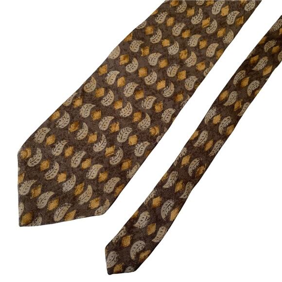 Geoffrey Beene Other - Geoffrey Beene Silk Tie Feathers Geometric Tan Brown Neutrals Made in USA EUC